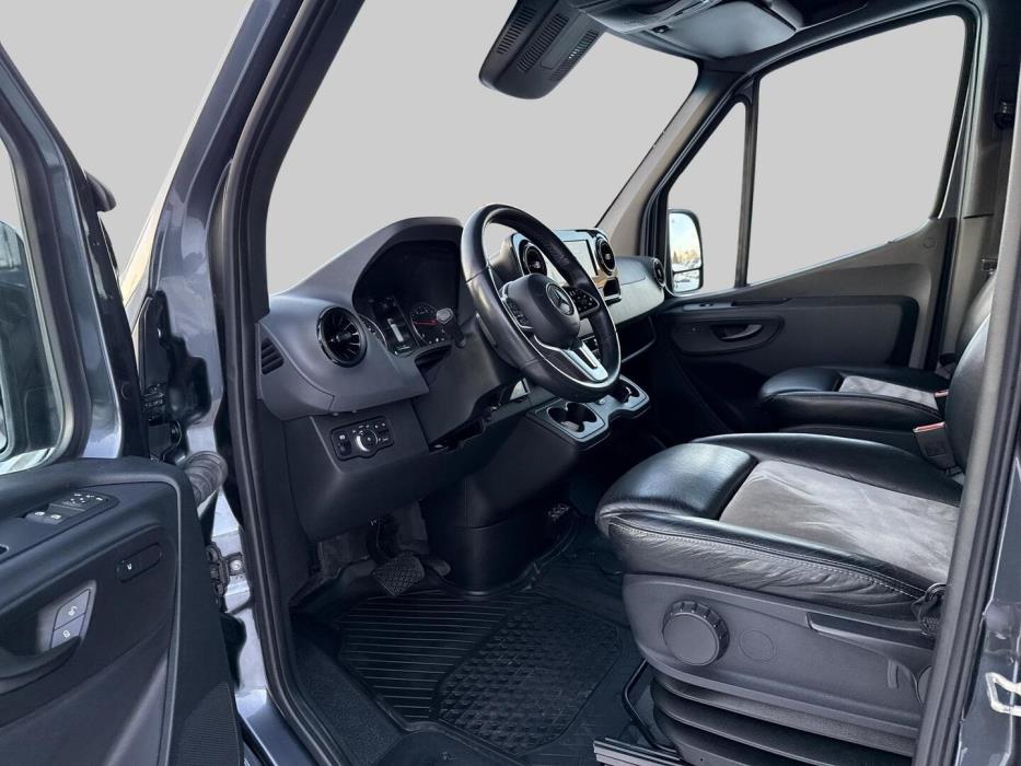 MERCEDES-BENZ Sprinter 2019