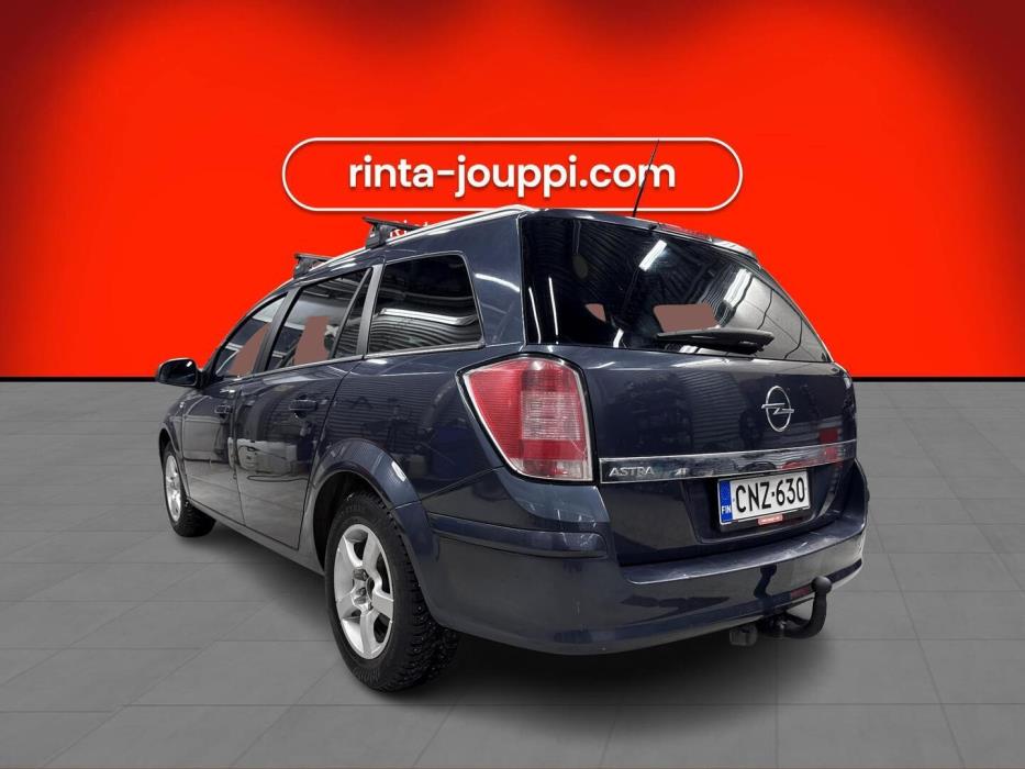 OPEL Astra 2010