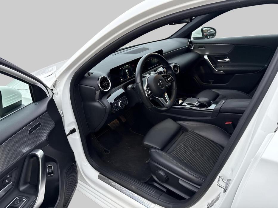 MERCEDES-BENZ A 2019