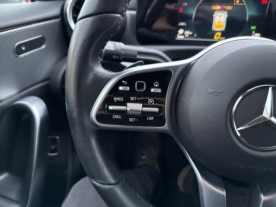 MERCEDES-BENZ A 2019