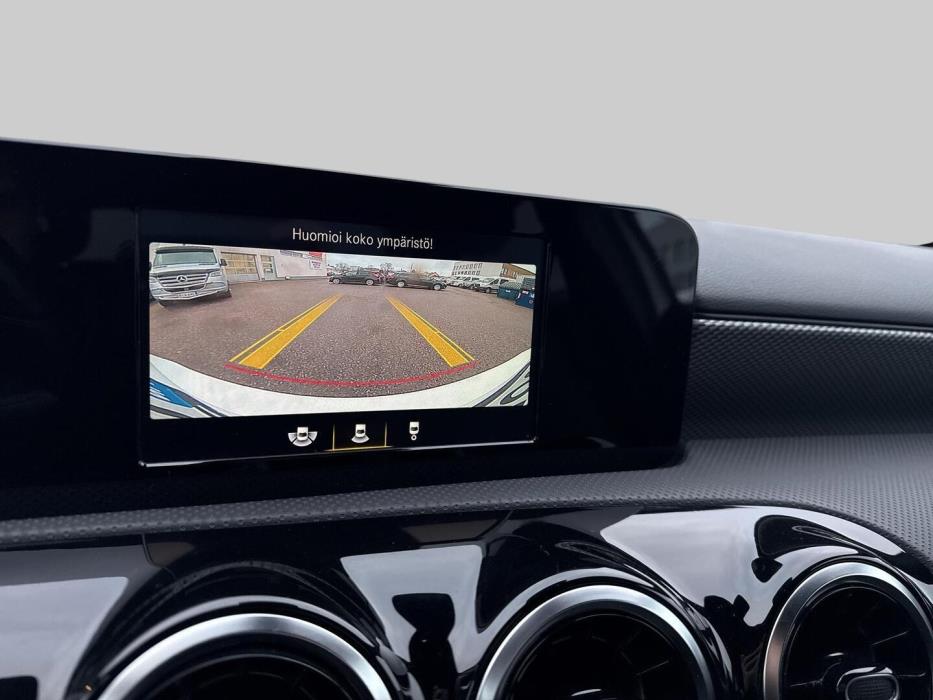 MERCEDES-BENZ A 2019