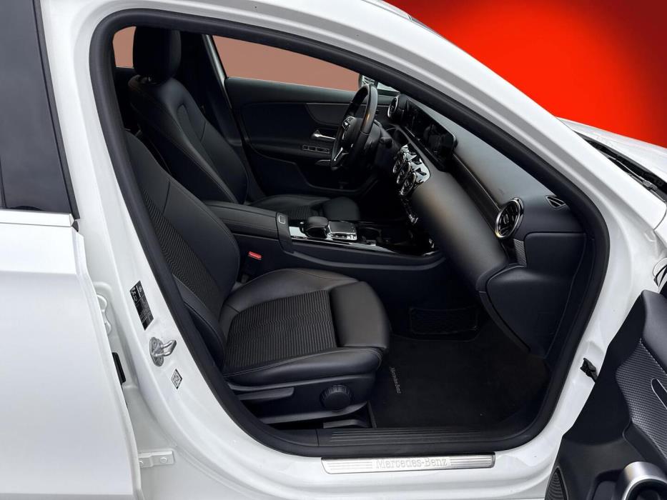 MERCEDES-BENZ A 2019