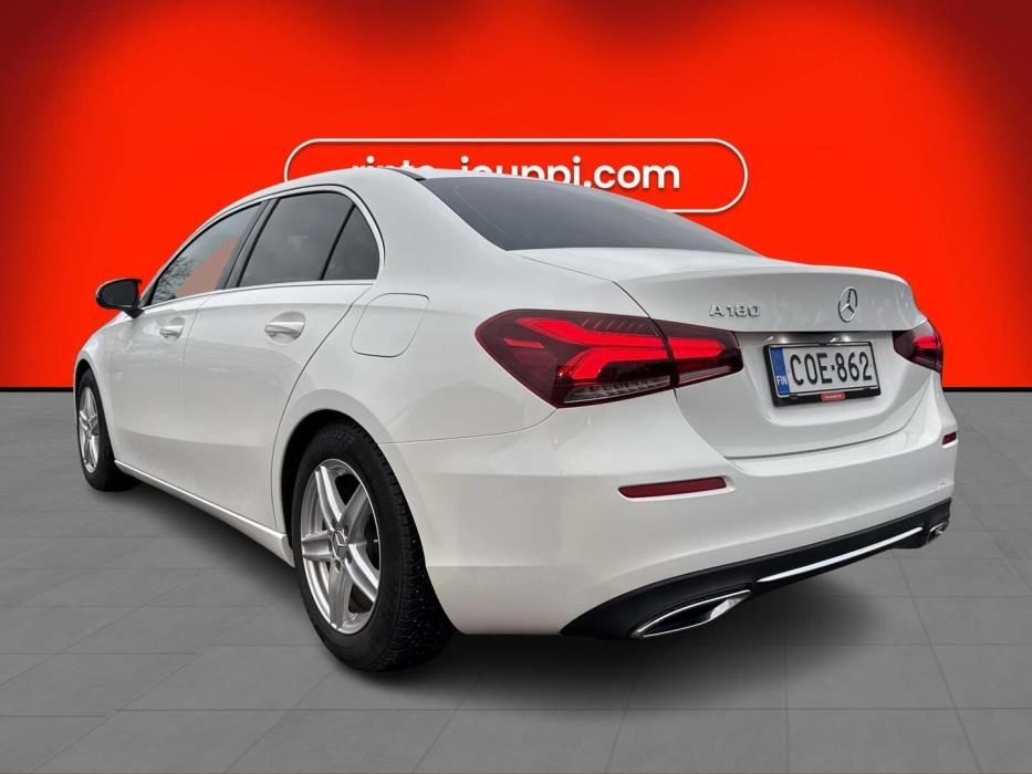 MERCEDES-BENZ A 2019