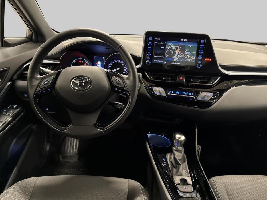 TOYOTA C-HR 2021