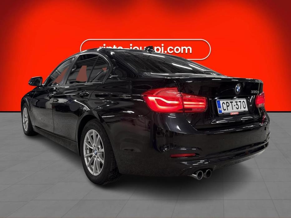 BMW 330 2016