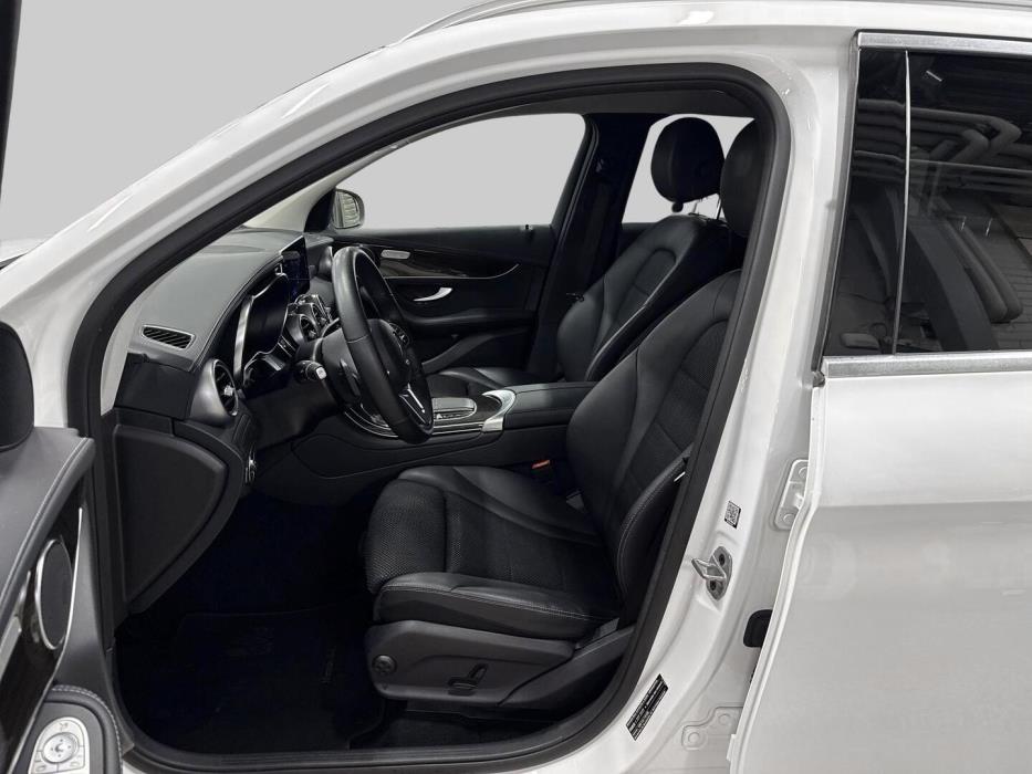 MERCEDES-BENZ GLC 2021