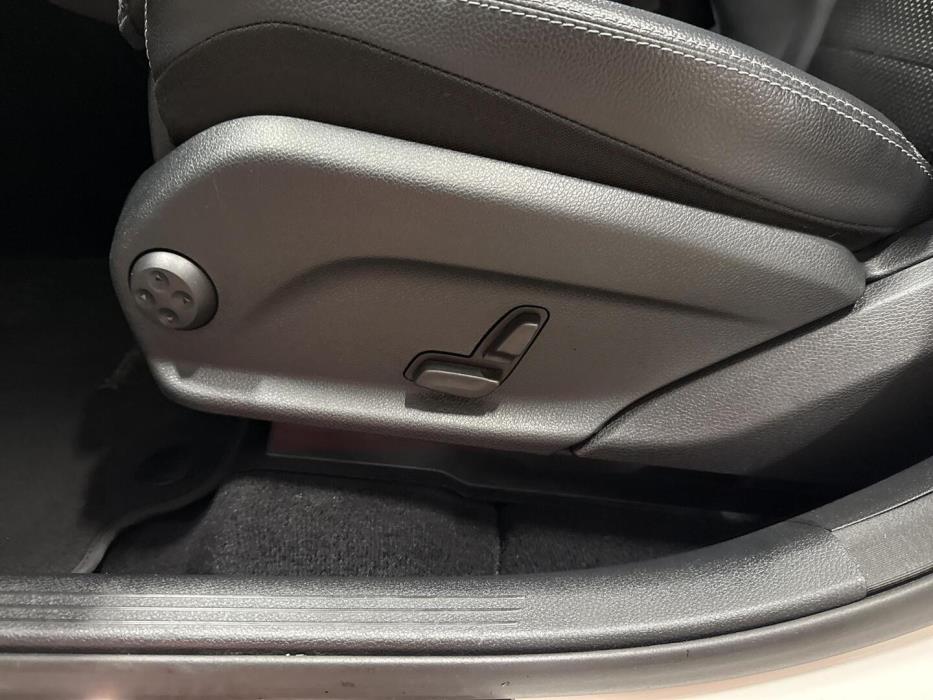 MERCEDES-BENZ GLC 2021