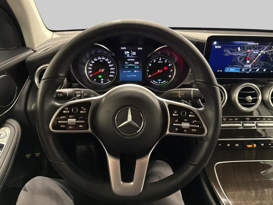 MERCEDES-BENZ GLC 2021