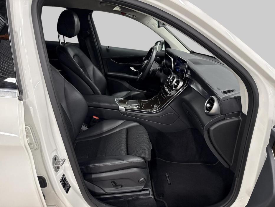 MERCEDES-BENZ GLC 2021