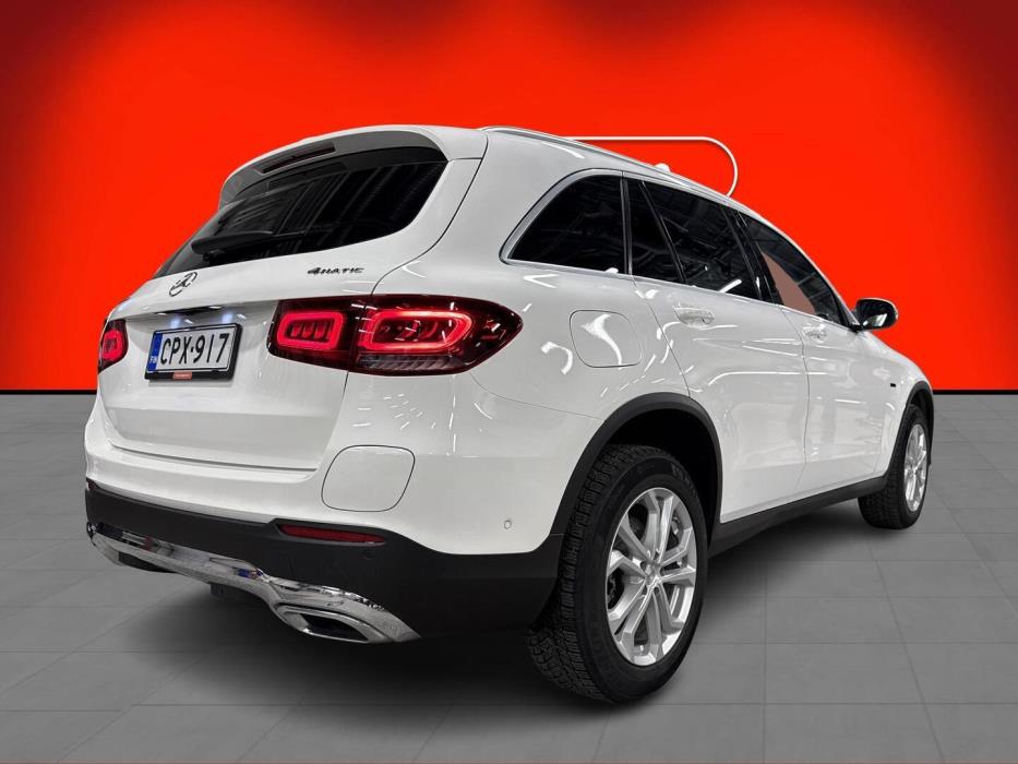 MERCEDES-BENZ GLC 2021