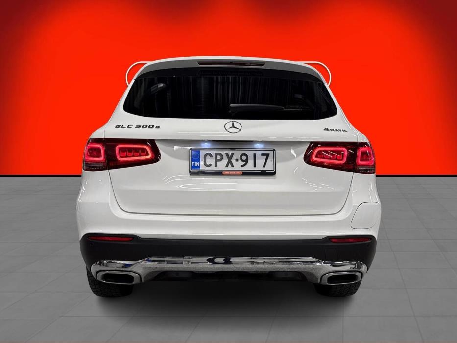 MERCEDES-BENZ GLC 2021