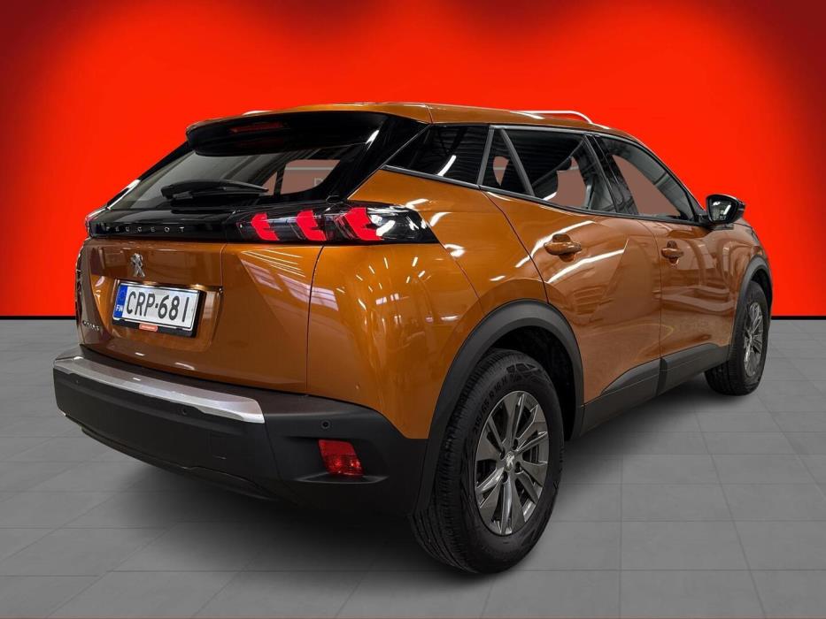 PEUGEOT e-2008 2023