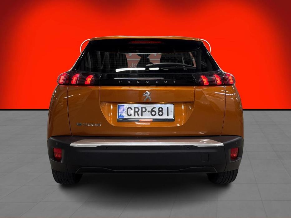 PEUGEOT e-2008 2023