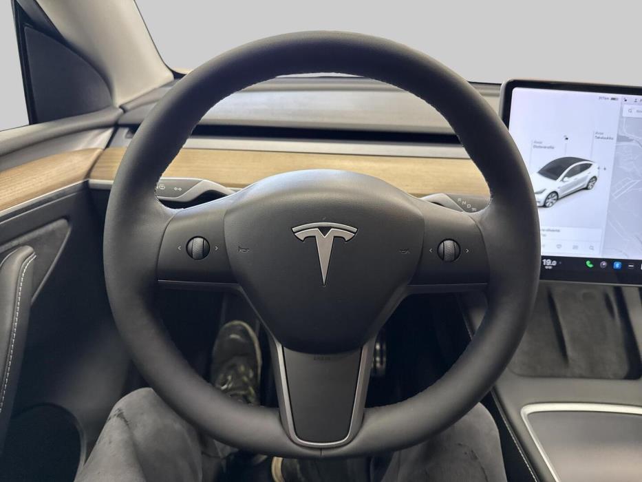 TESLA MODEL Y 2021