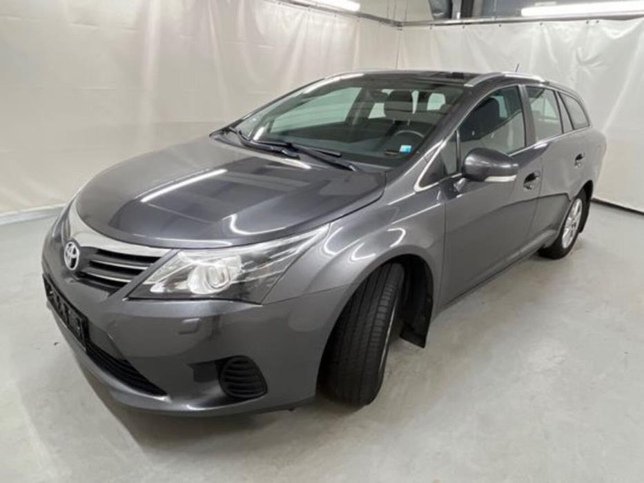 TOYOTA AVENSIS 2015