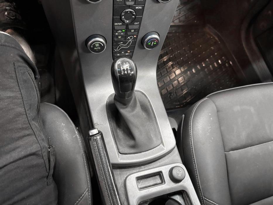 VOLVO V50 2009
