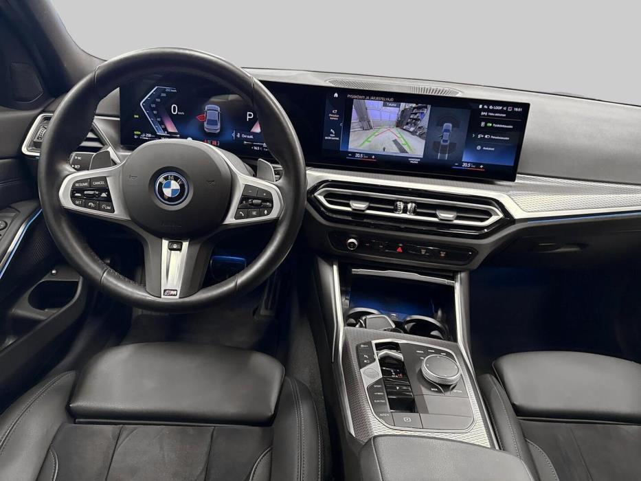 BMW 330 2024