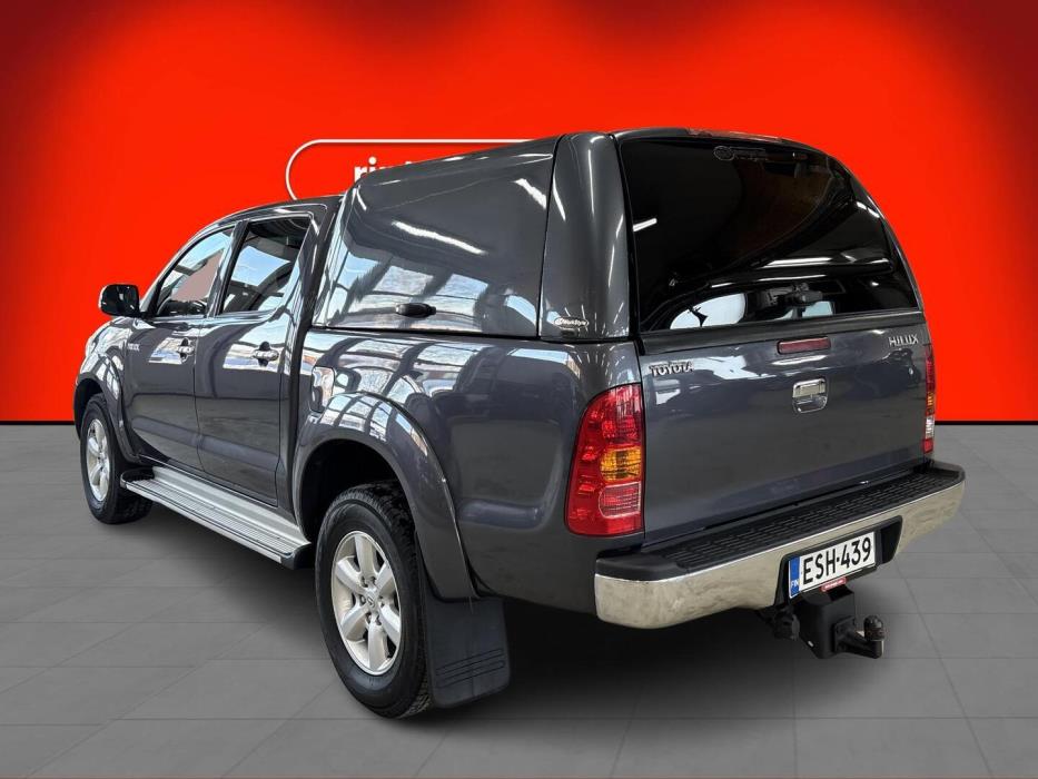 TOYOTA Hilux 2010