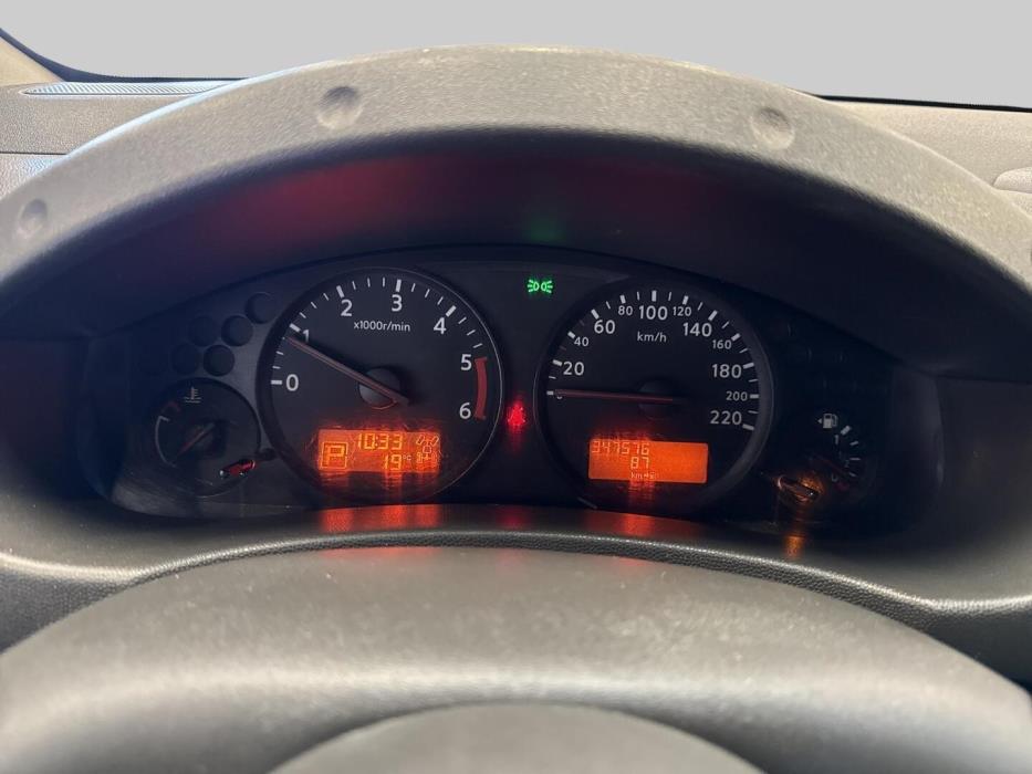 NISSAN Navara 2012