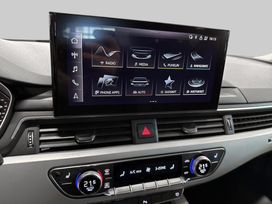 AUDI A4 2019