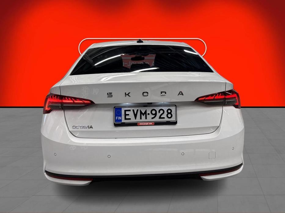 SKODA OCTAVIA 2025