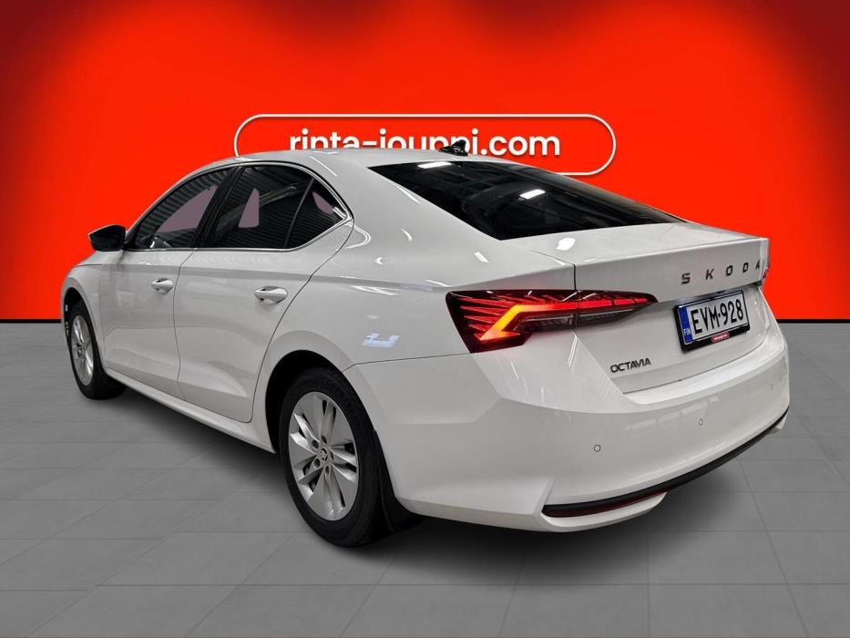 SKODA OCTAVIA 2025