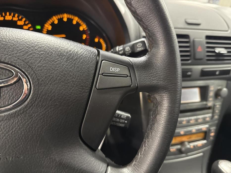 TOYOTA Avensis 2007