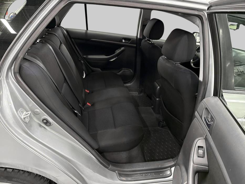 TOYOTA Avensis 2007