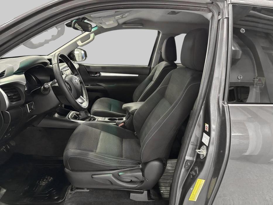TOYOTA HILUX 2017