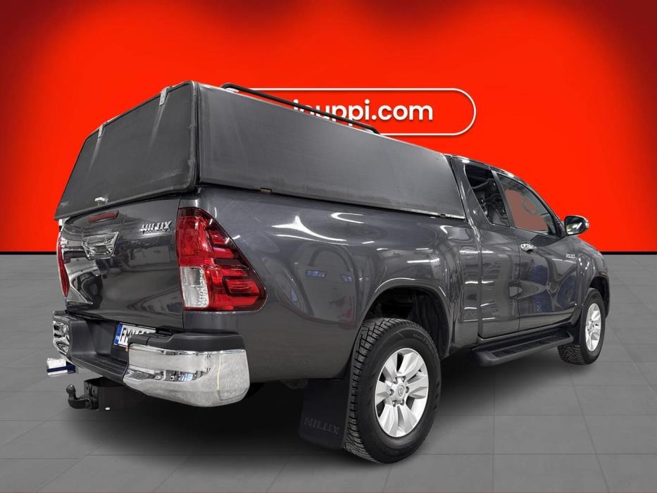 TOYOTA HILUX 2017