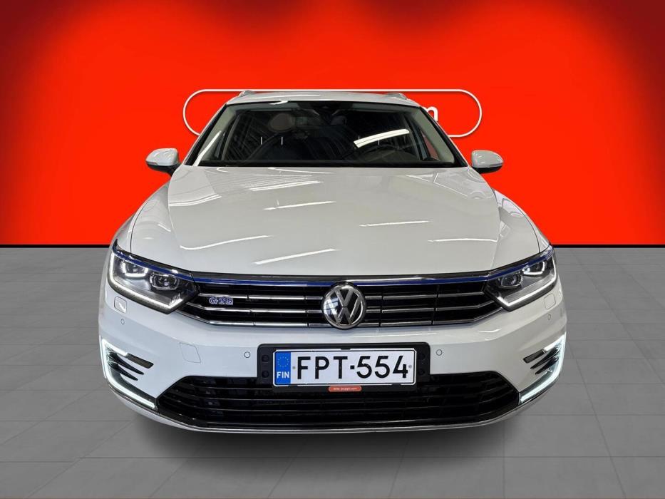 VOLKSWAGEN Passat 2016