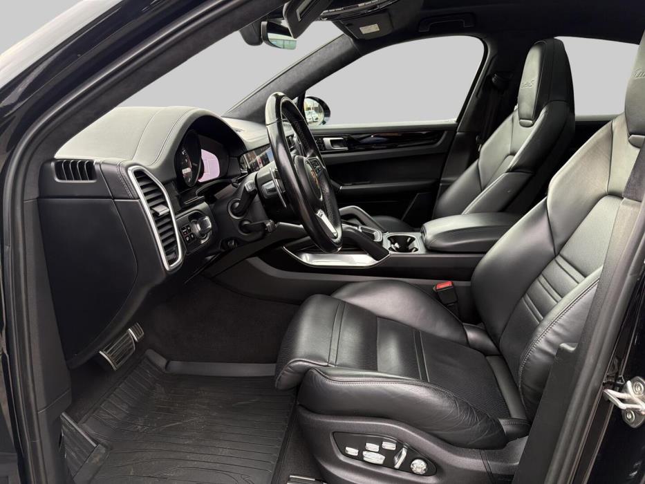 PORSCHE Cayenne 2019