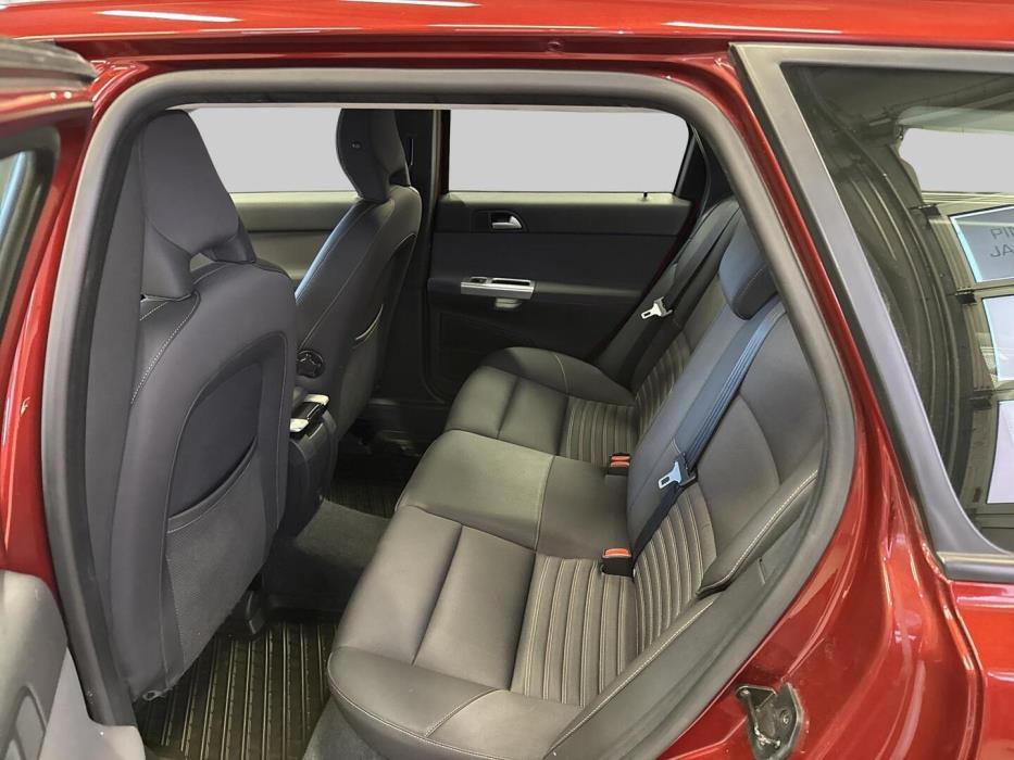 VOLVO V50 2011