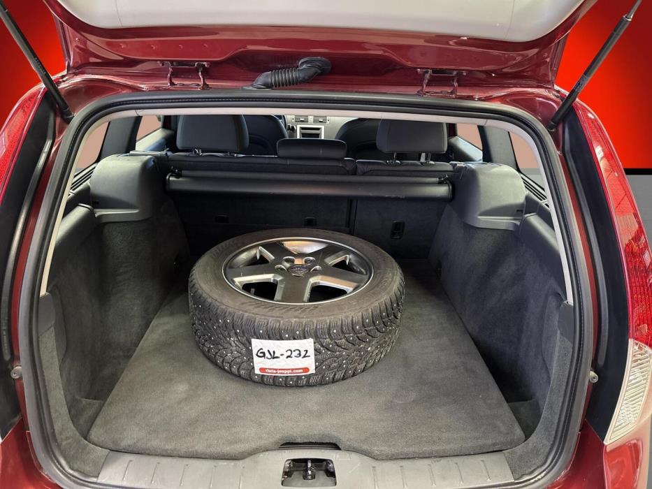 VOLVO V50 2011
