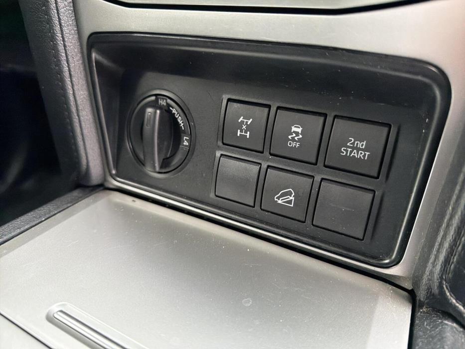 TOYOTA Land Cruiser 2020