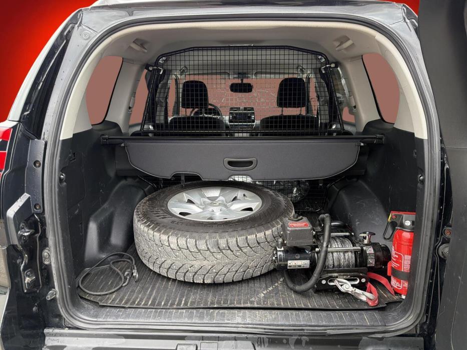 TOYOTA Land Cruiser 2020