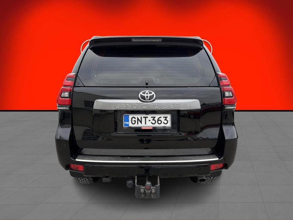 TOYOTA Land Cruiser 2020