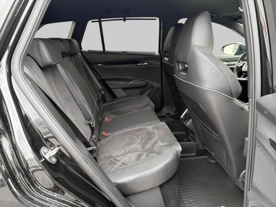 SKODA Enyaq 2022