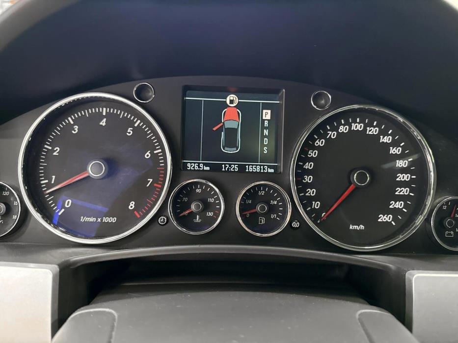 VOLKSWAGEN Touareg 2006