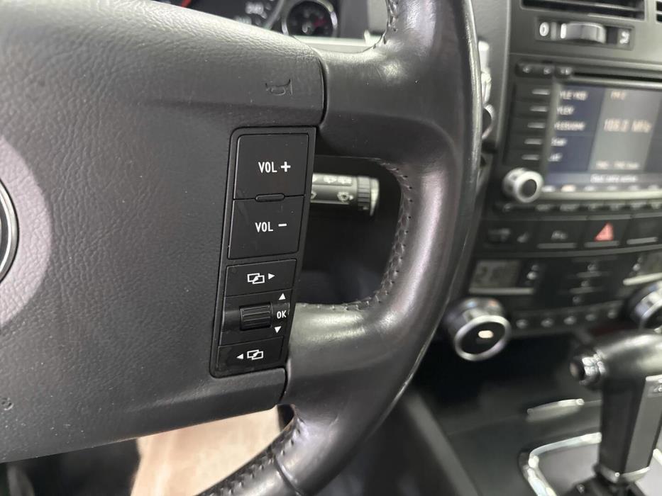 VOLKSWAGEN Touareg 2006
