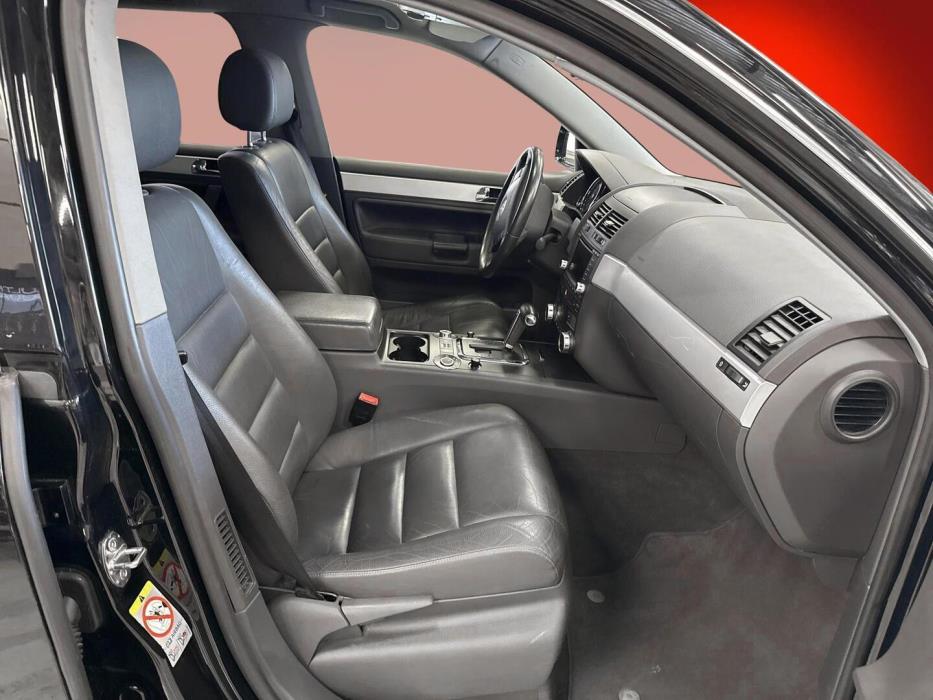 VOLKSWAGEN Touareg 2006