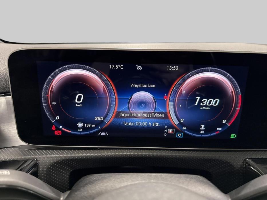 MERCEDES-BENZ A 2020
