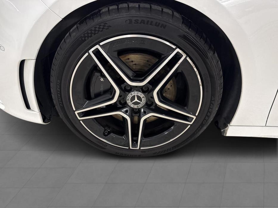 MERCEDES-BENZ A 2020