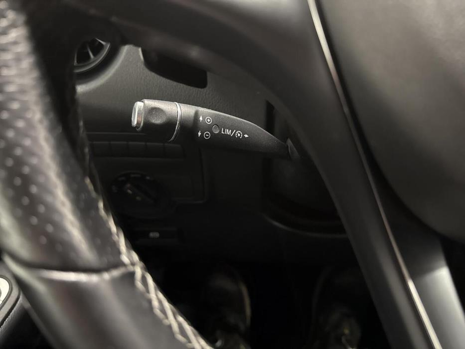 MERCEDES-BENZ VITO 2023