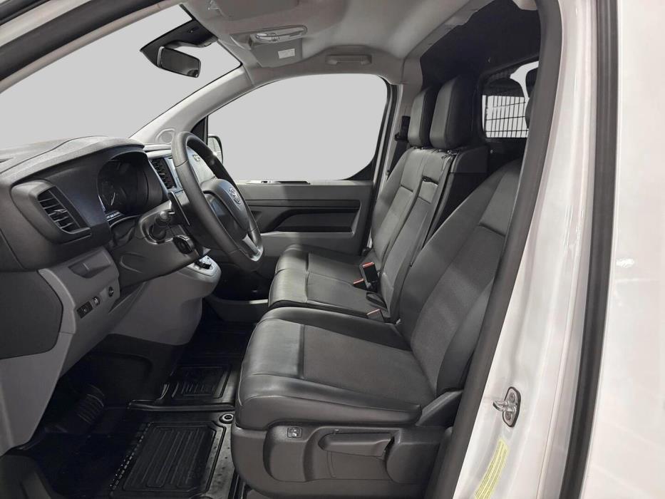 TOYOTA Proace 2021