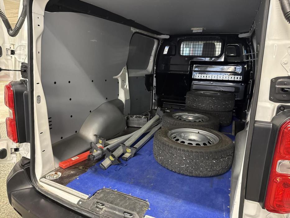 TOYOTA Proace 2021