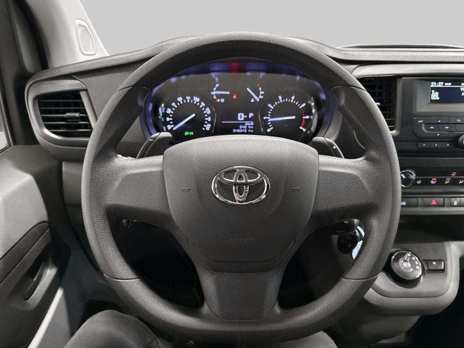 TOYOTA Proace 2021