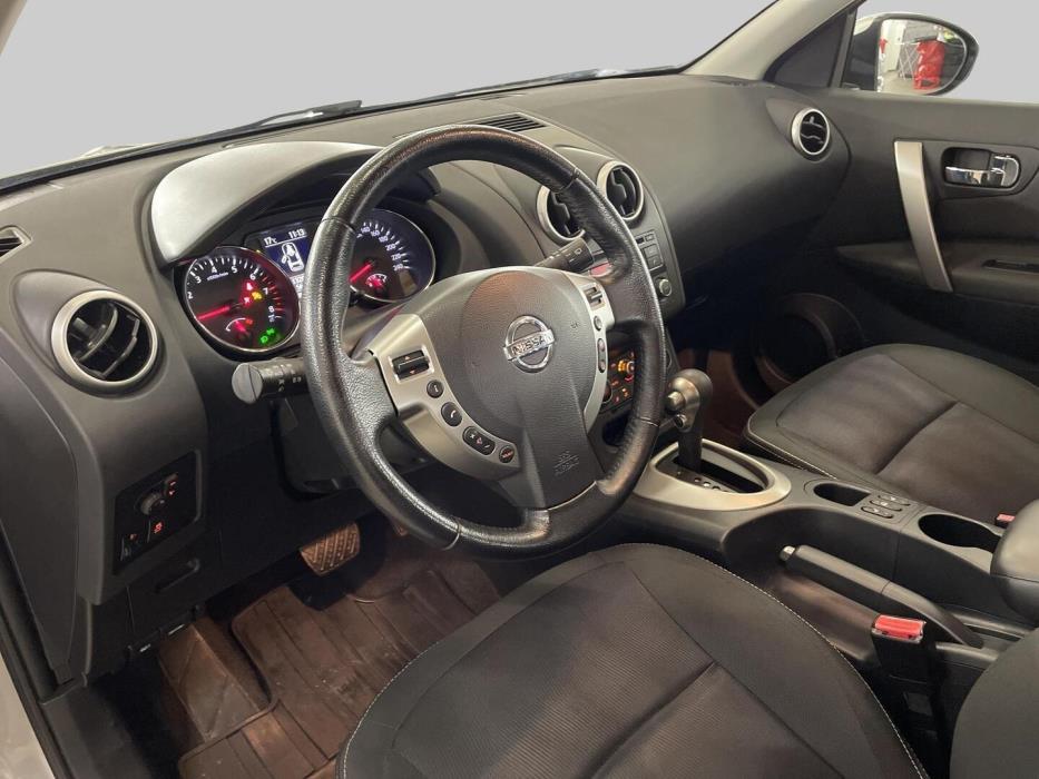 NISSAN Qashqai 2013
