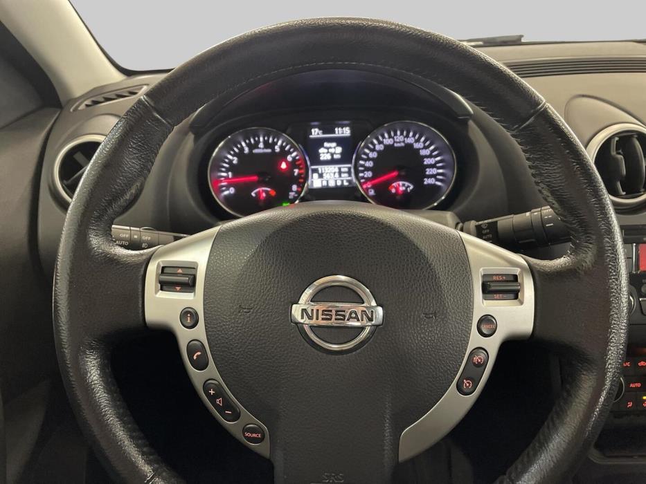 NISSAN Qashqai 2013