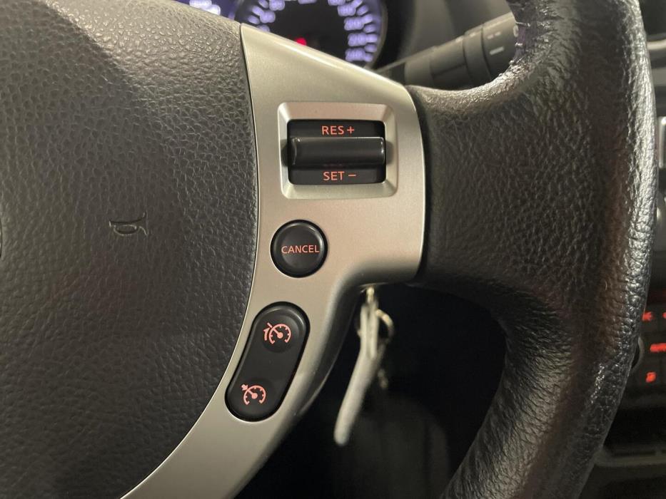 NISSAN Qashqai 2013